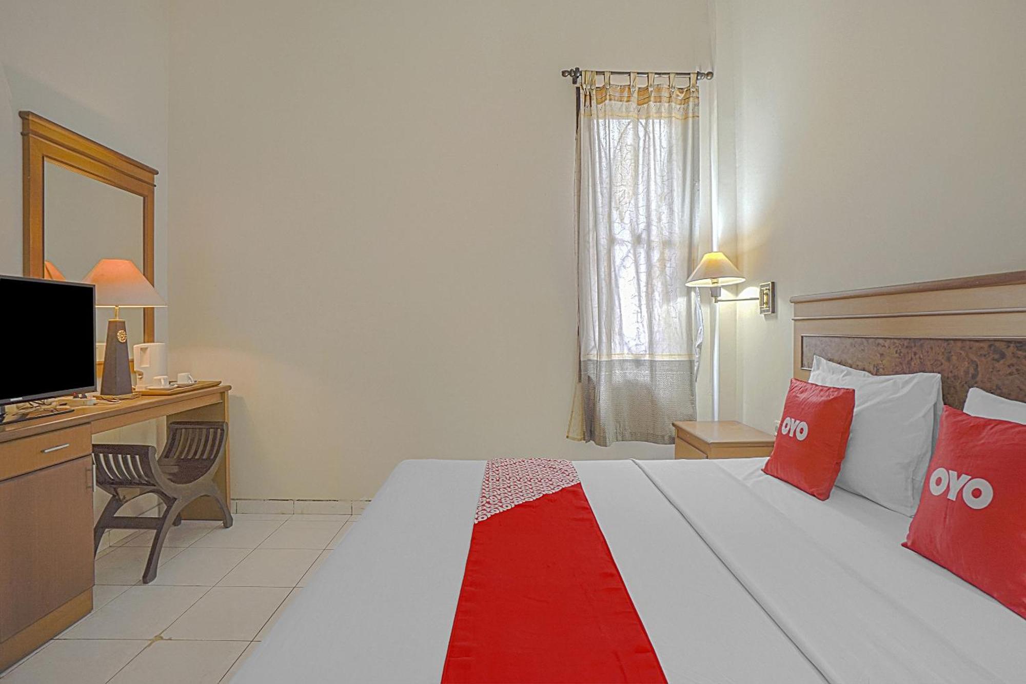 Collection O 90589 Palem Garden Hotel Tulungagung Buitenkant foto